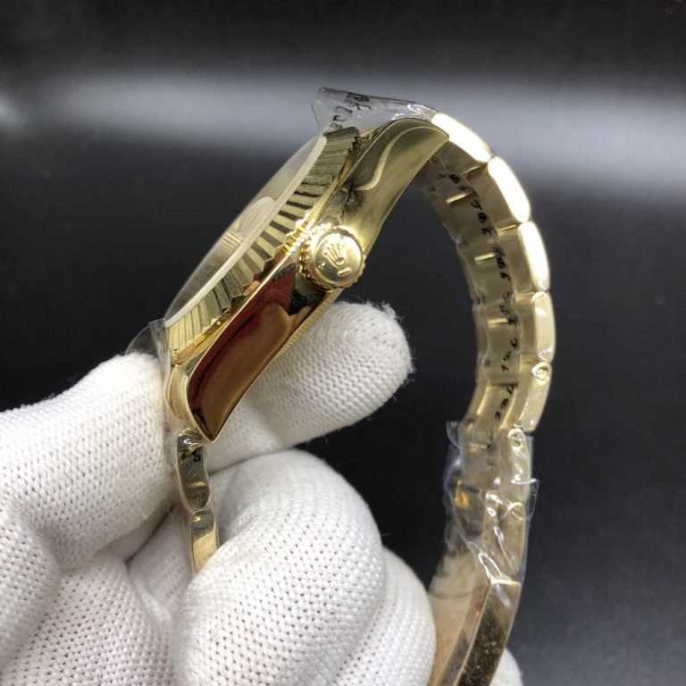 2019-06-03-223416-768x768