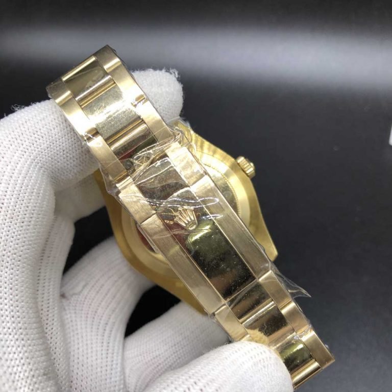 2019-06-03-223421-768x768