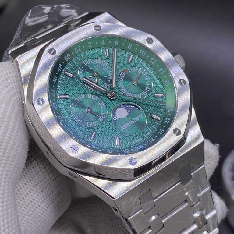 2022-01-06-230602-768x768